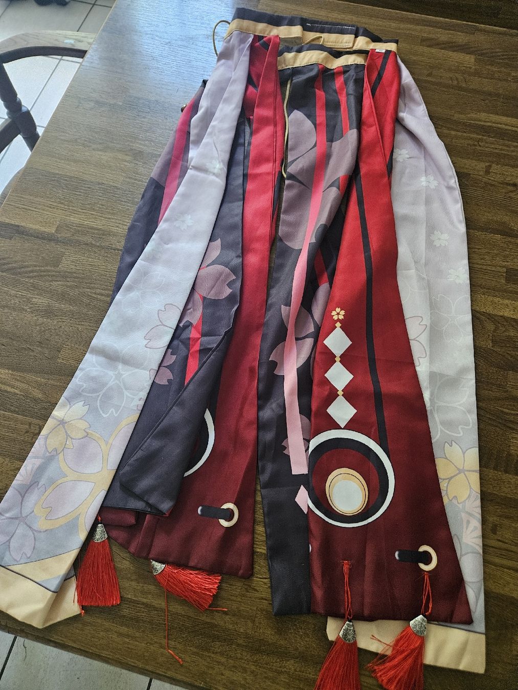 Kostüme: Yae Miko Cosplay – Neu (gemäss Beschreibung) aus Niederweningen von cri_rq67 2