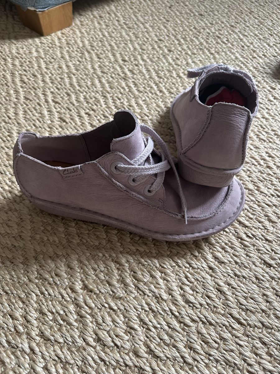 Clarks Damenschuhe: Leder Schuhe Clarks – Neu (gemäss Beschreibung) aus Vinelz von Sanela-B 2