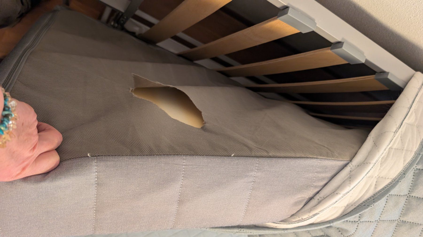 Ikea Letti: IKEA-Bett NYHAMN – Usato da Einsiedeln venduto da mar_6bqc 6