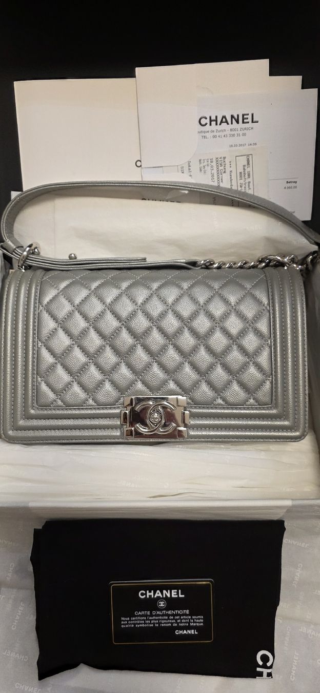 Chanel Borse da donna: Chanel Boy Tasche – Nuovo (secondo la descrizione) da Hildisrieden venduto da Beka23