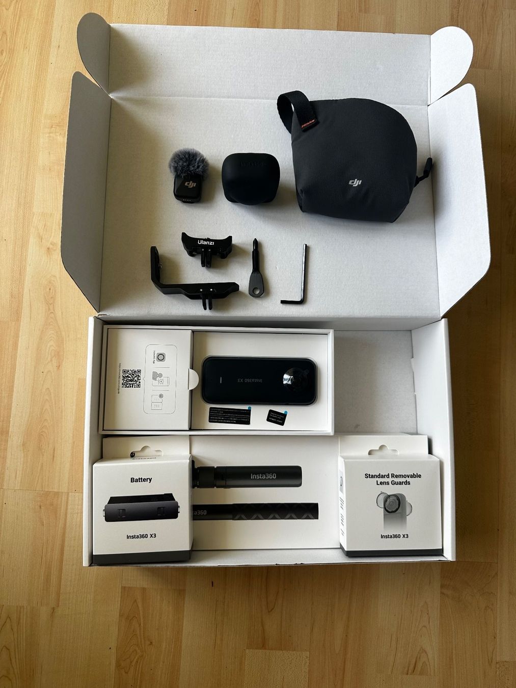 Insta360 Action Cam: Insta 360 X3 Creator Kit mit Zubehör – Neuf (Voir description) à Thierachern par Debbie