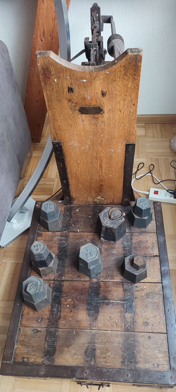 Bilance e pesi: grosse antike waage aus winterthur – Usato da wiesendangen venduto da Kruxi
