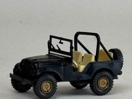 VE1-  Roco Jeep Wrangler schwarz