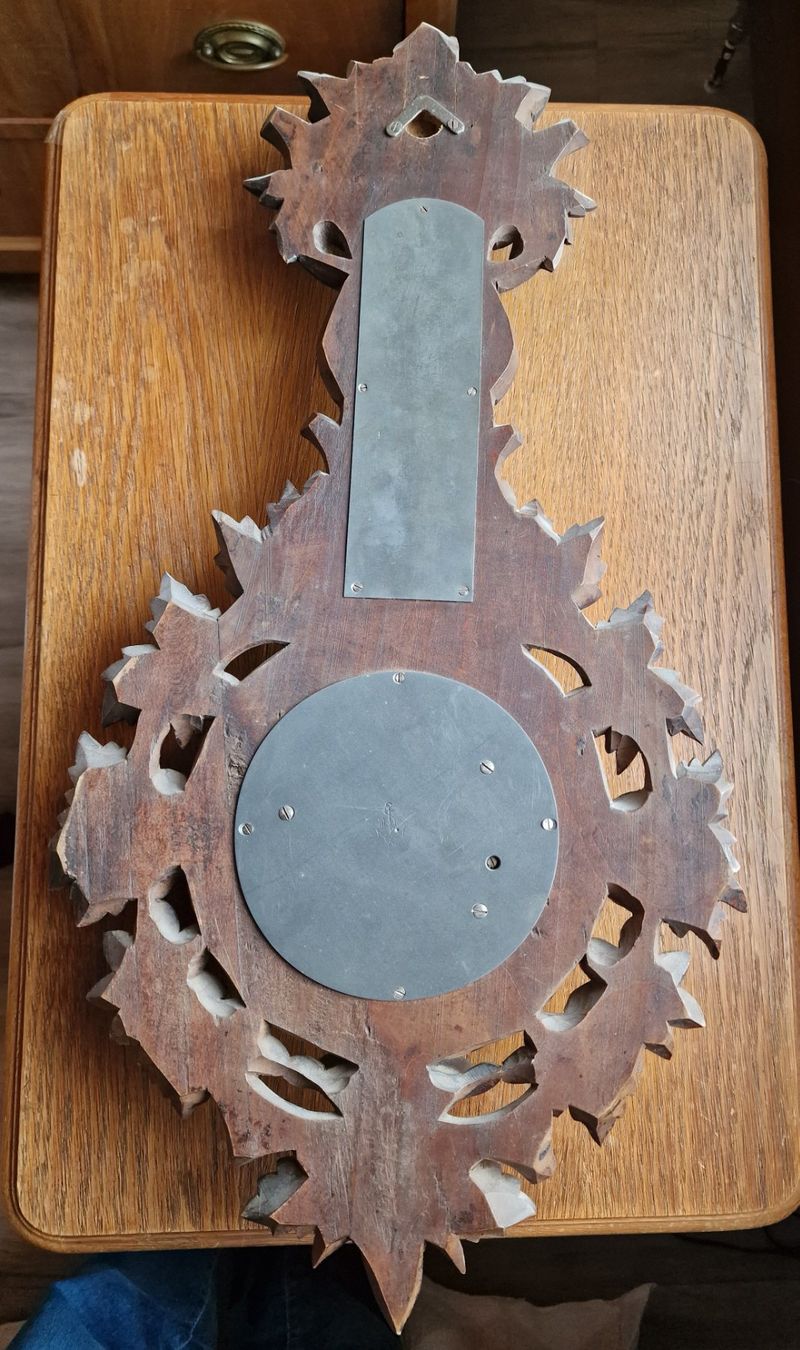 Sonstige antike Technik & Geräte: Barometer und Thermometer  -  antike Brienzer Schnitzerei – Gebraucht aus Röthenbach i. E. von Heureka5 9