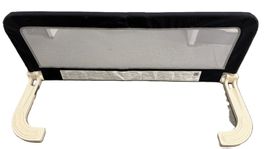 Portable protective bed rail for children