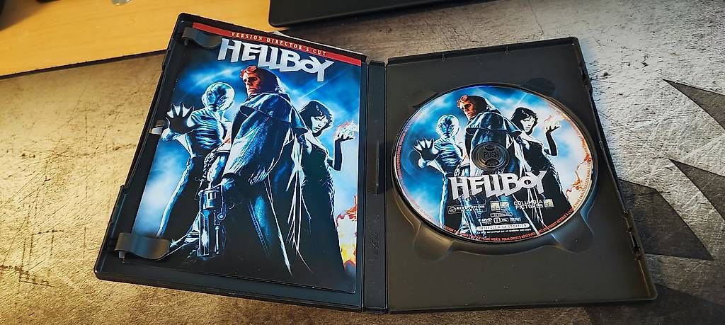 Tutti i DVDs: Hellboy version director's cut – Usato da Genève venduto da Maxou84 2