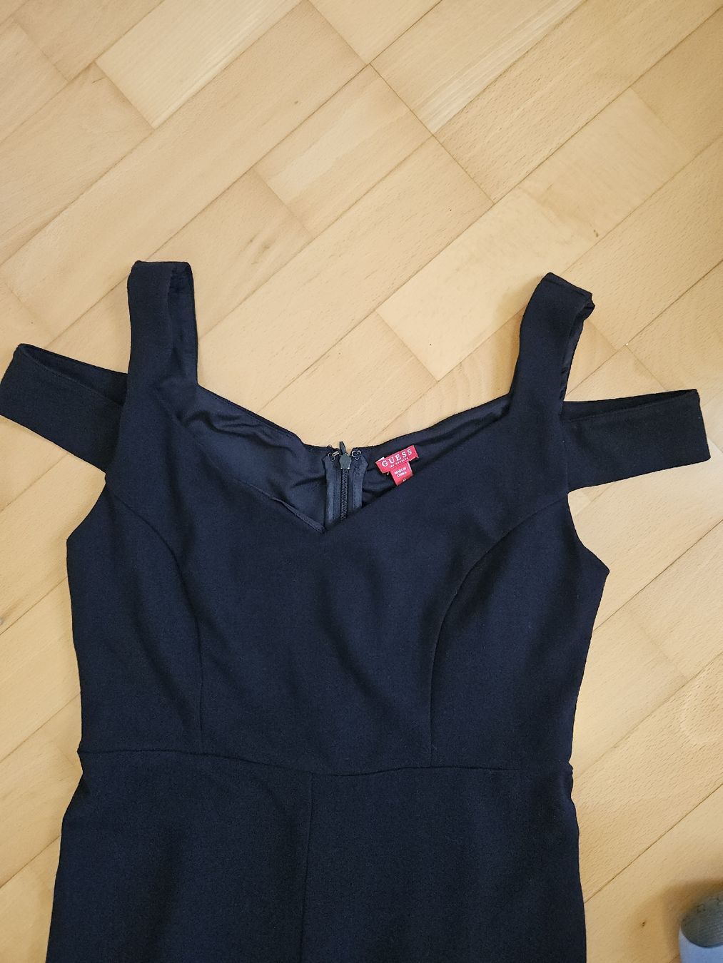 Guess Jumpsuits: Guess Jumpsuit, Grösse M,/ 38 Schwarz – Gebraucht aus Urdorf von Colina 2
