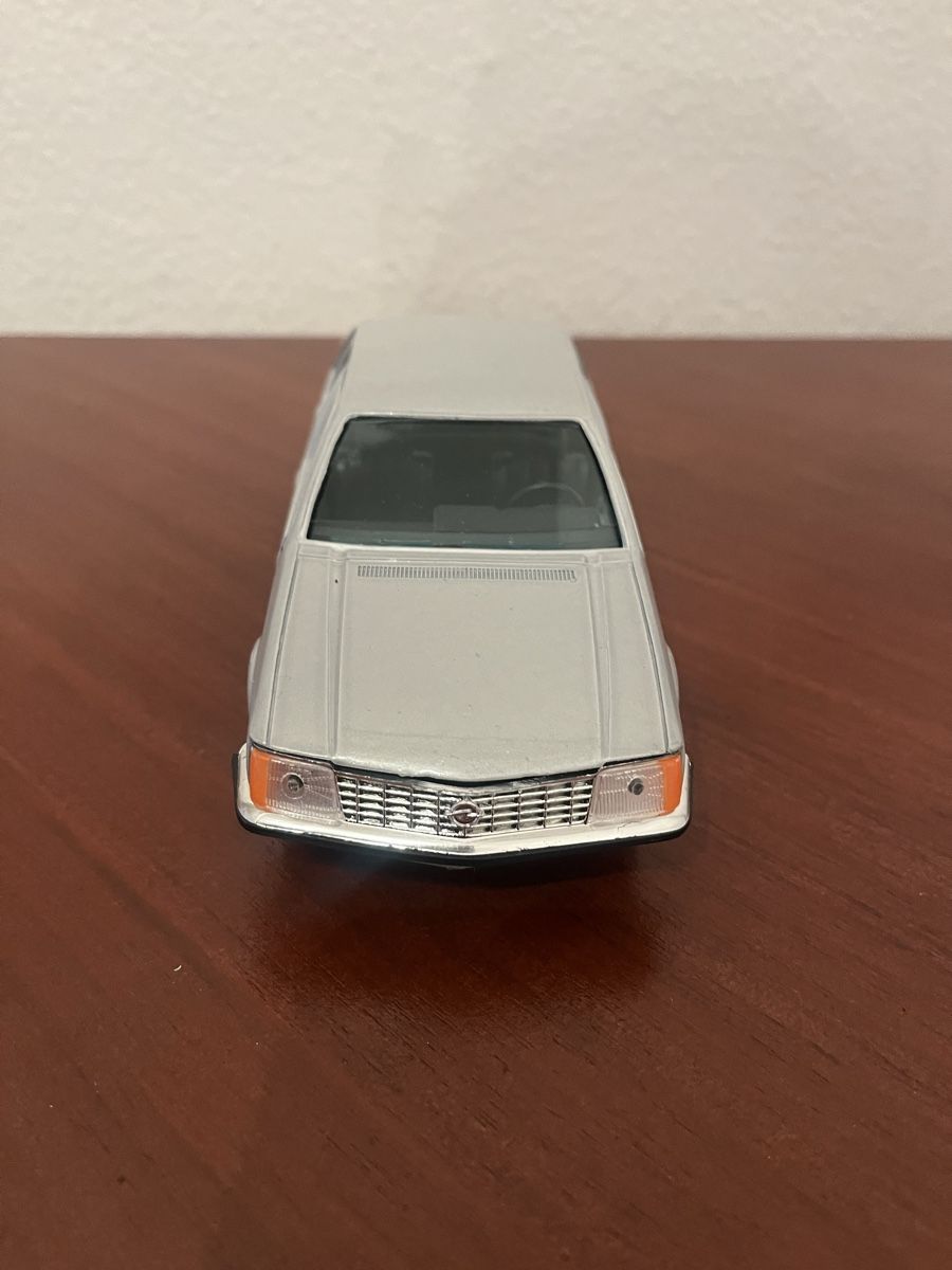 Gama Modellini d'auto: Opel Senator A von Gama - Topzustand 1/25 – Nuovo e nell'imballaggio originale da Wabern venduto da Housi78 4