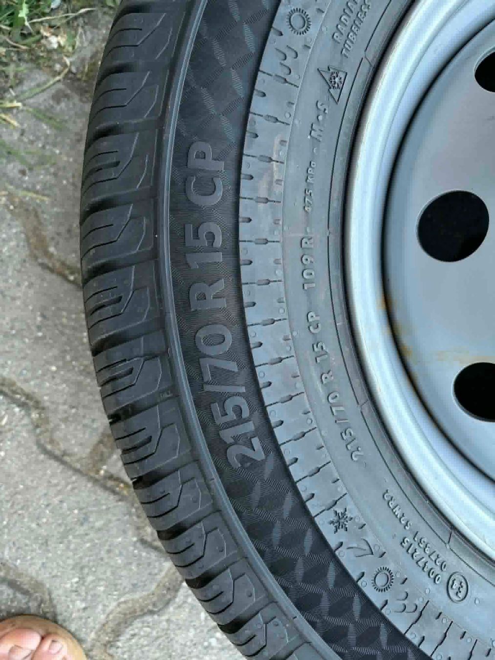 Pneus & Kompletträder: Bus Van Winter Wheel - 215/70 R15 Continental /  M+S – Gebraucht aus Ins von dma_v2l6 2