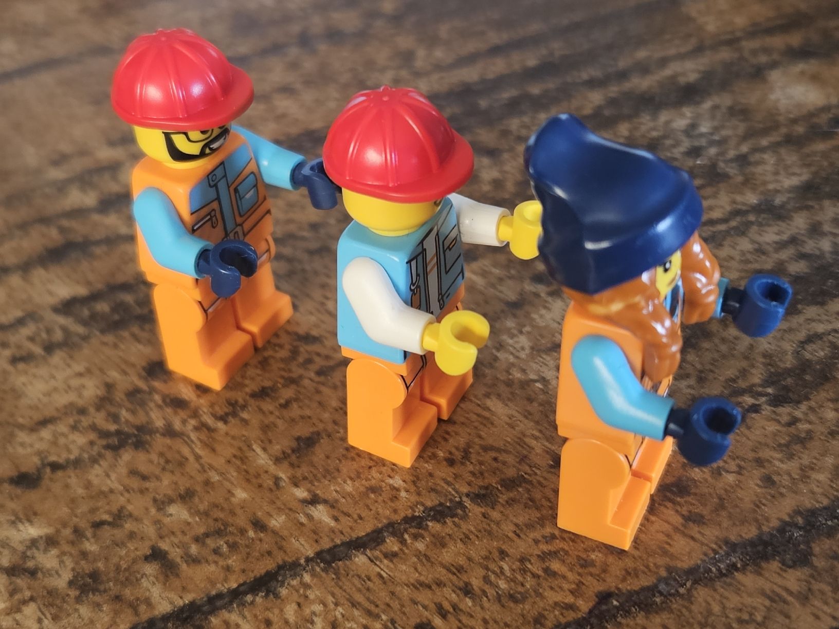 Lego Kit di costruzioni: lego lot de 3 figurines  – Usato da Confignon venduto da Ecrofigs 3