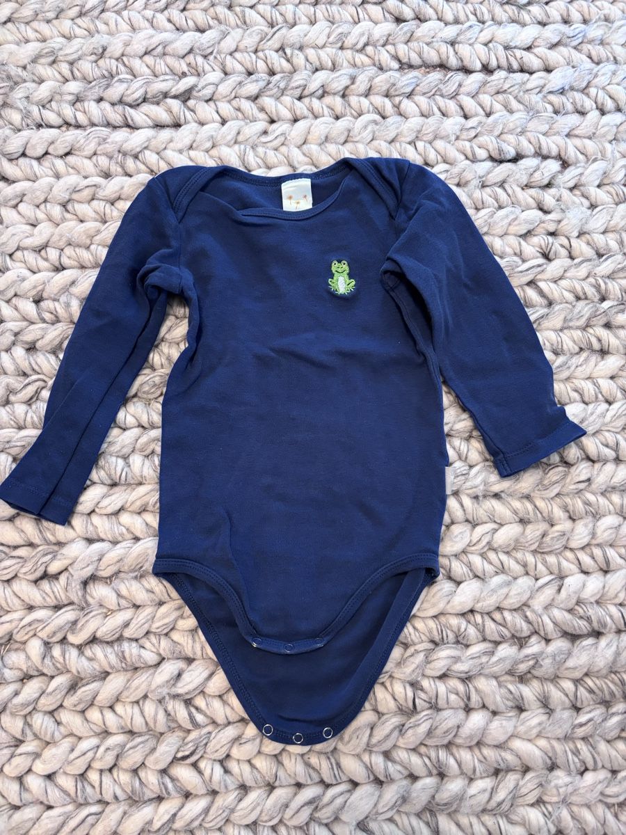Lotti & Set di vestiti: 4x Body Grösse 86 – Usato da Kilchberg ZH venduto da cla_z8n7