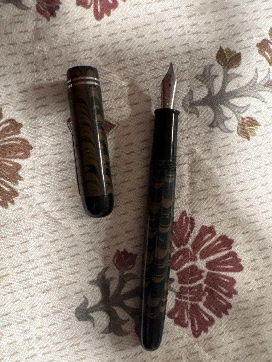 Penna & Evidenziatori: Ranga Pen- handmade- ebonite – Usato da Genthod venduto da gkthakur