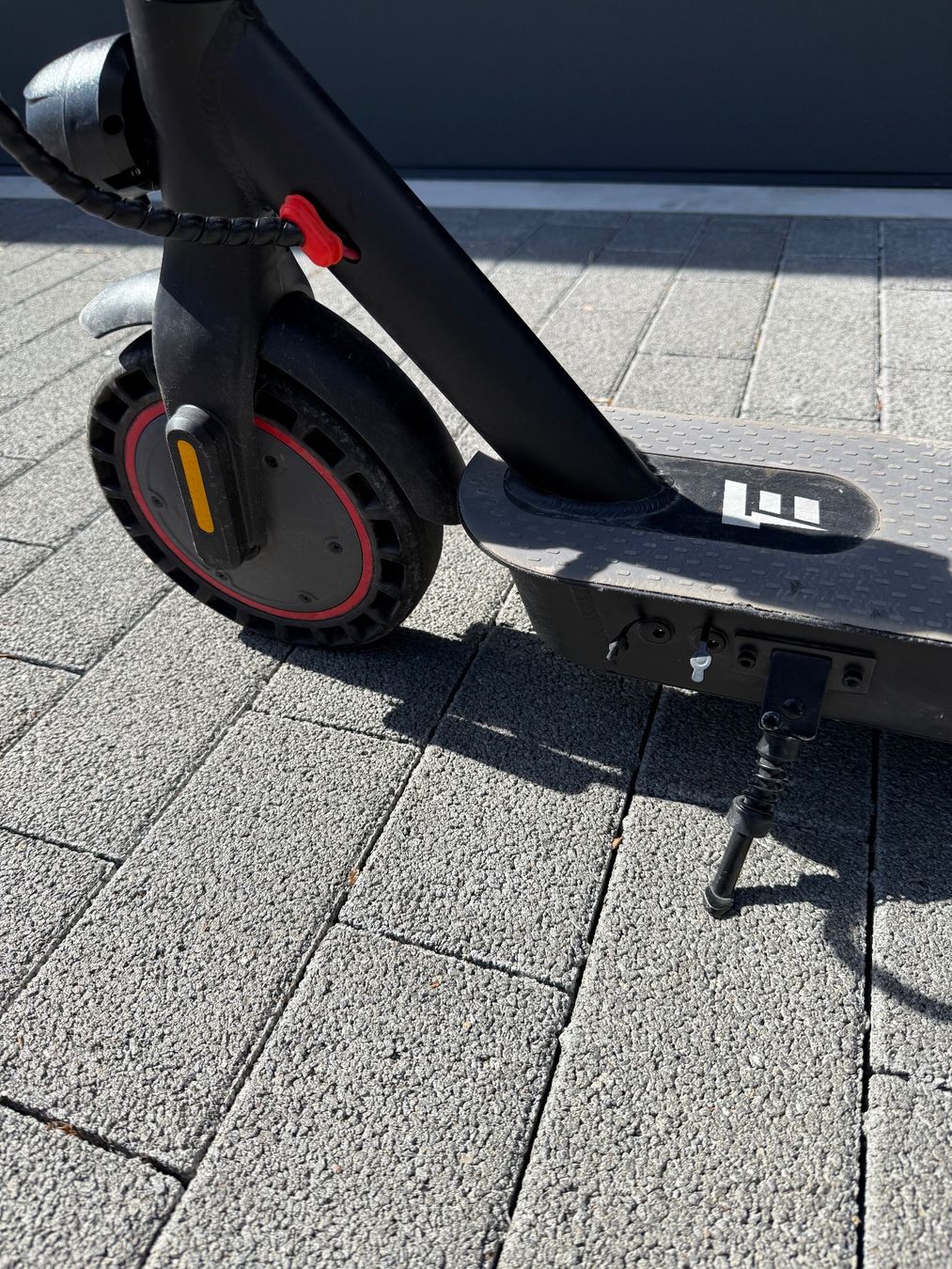 Scooter: E-Scooter E2S V2 Pro Long Range ab CHF 1.-- !!! – Usato da Bachenbülach venduto da ricricric 3