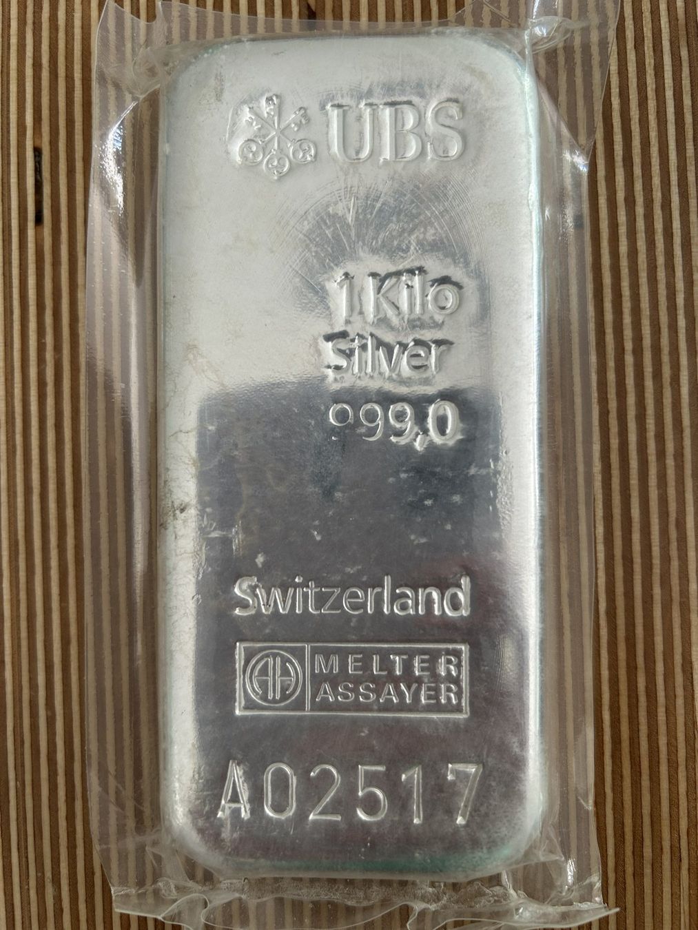 Metalli preziosi: Silberbarren UBS 1 Kilo 999.0 – Nuovo e nell'imballaggio originale da Wallisellen venduto da Holtmichraus