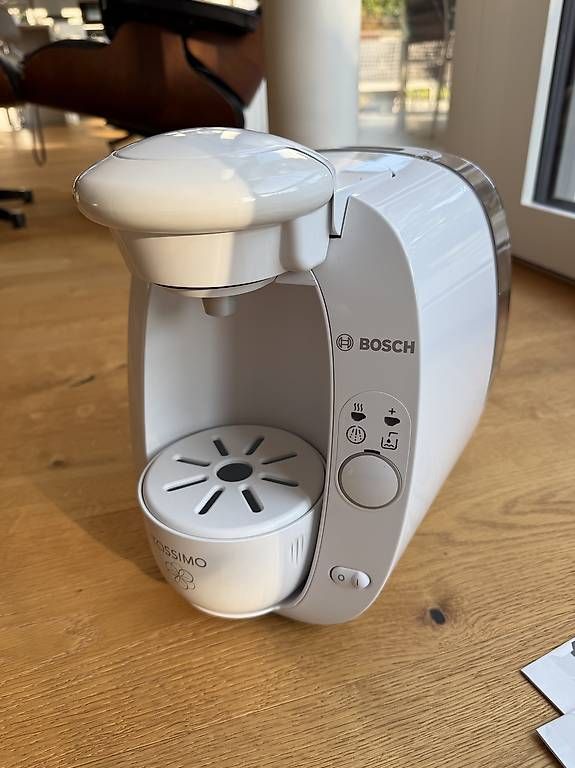 Macchine per caffè & Macchine per espresso: Tassimo Kaffeemaschine von Bosch  – Usato da Bottmingen venduto da OliviaM06