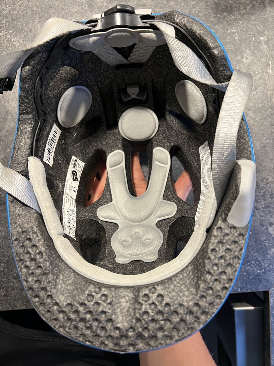 Uvex Caschi: UVEX Kinderhelm  – Usato da Rikon im Tösstal venduto da Jenny_T3223 5