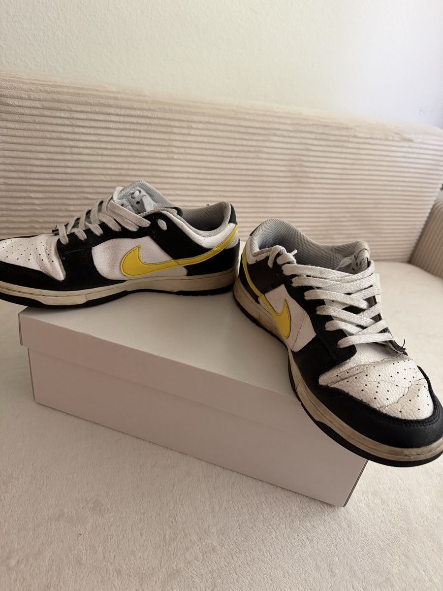 Nike Chaussures hommes: Nike Dunk Low schwarz gelb weiss  – D'occasion à Wallisellen par Buy.me.one.more.time 3