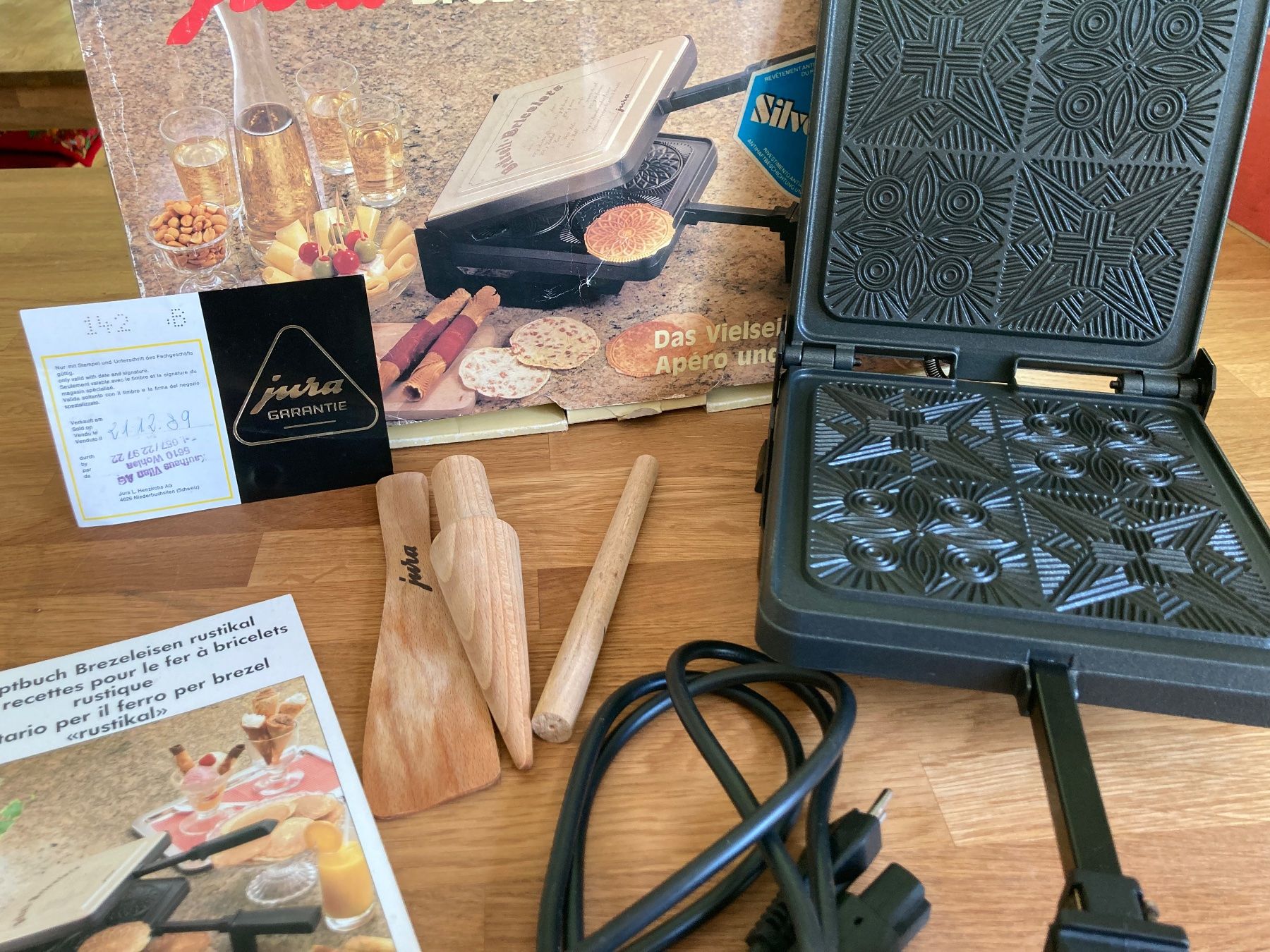 Jura Elettrodomestici da cucina: Brezeleisen Jura Modell 142 – Usato da Erstfeld venduto da Pfiffholder