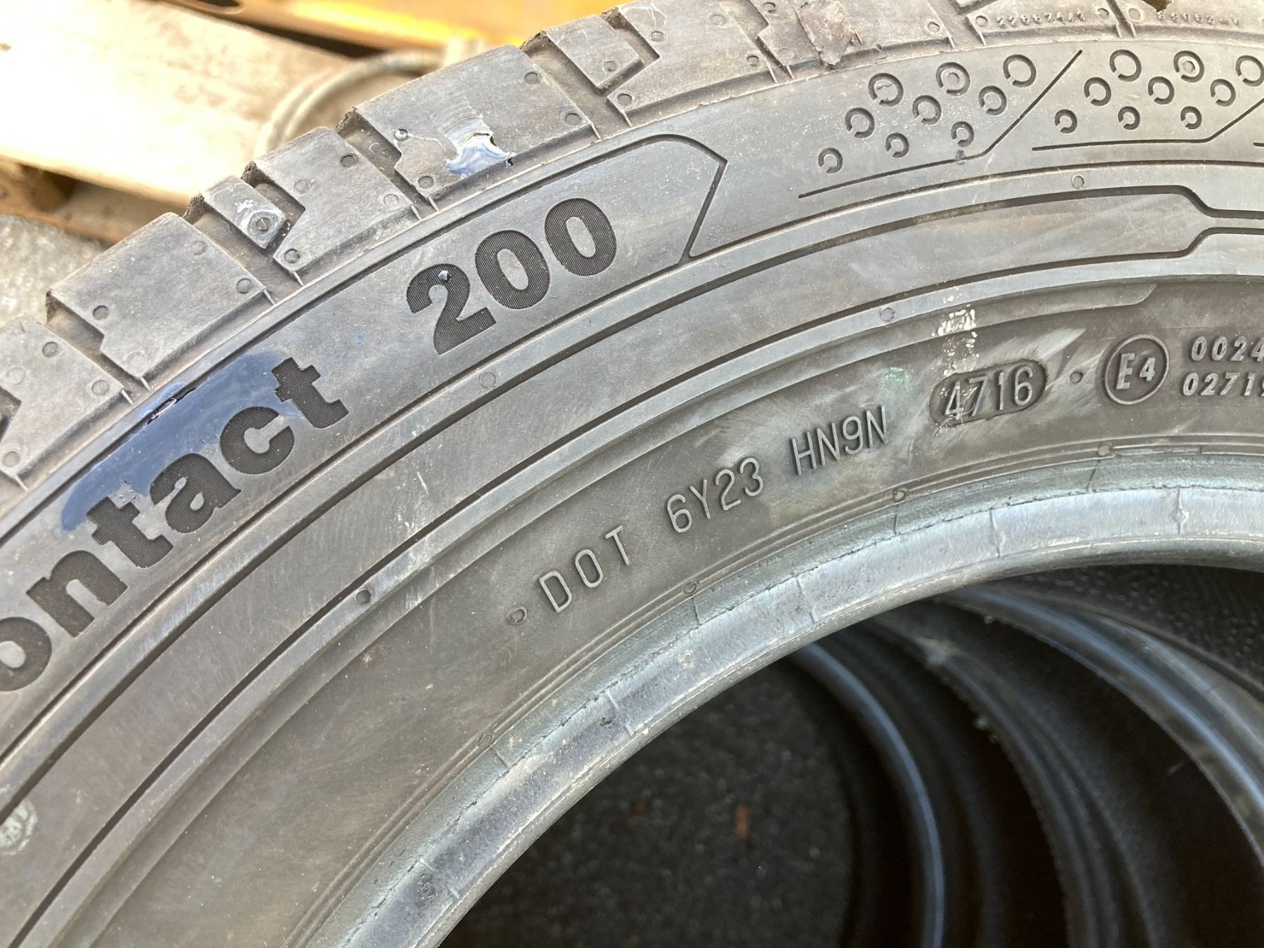 Continental Pneus & Kompletträder: 205/65R16 Continental VW T6 Continental – Gebraucht aus Cham von WB2223 2