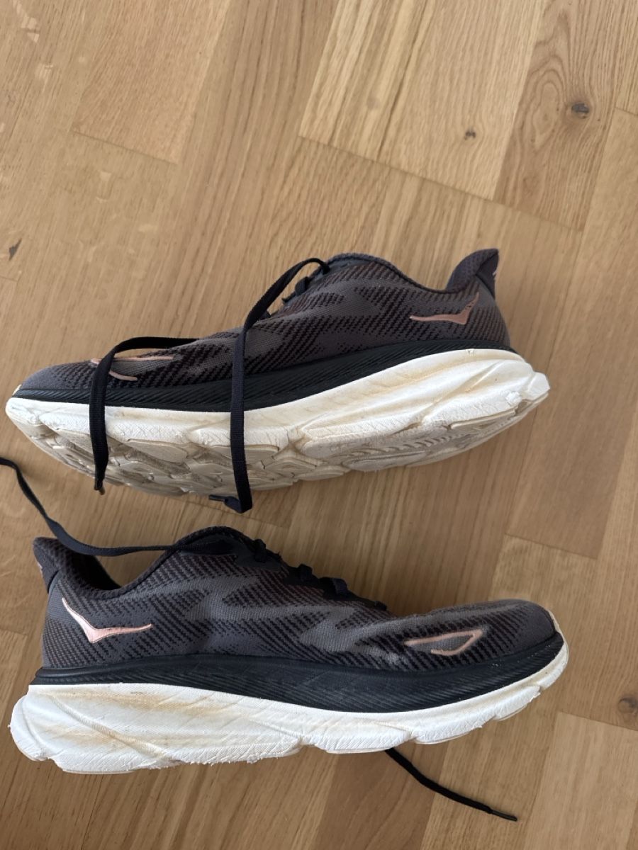 Hoka One One Damenschuhe: Hoka Clifton 6 – Gebraucht aus Hunzenschwil von mila012 1
