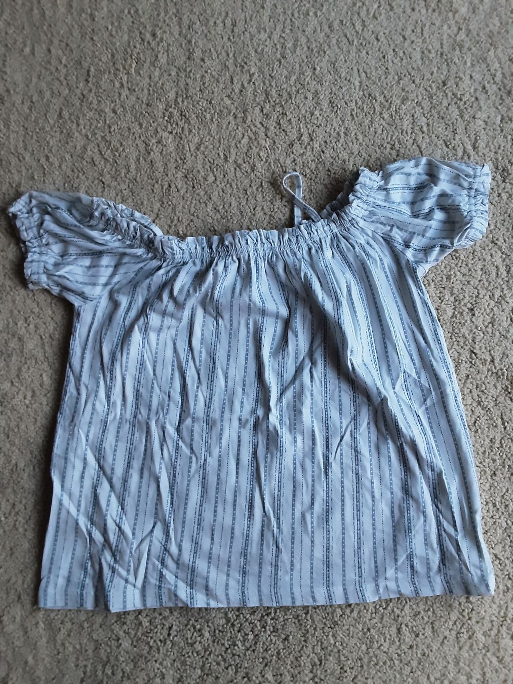 Lotti di vestiti: Kleiderpaket Gr, XS – Usato da Altdorf UR venduto da Brandli 1