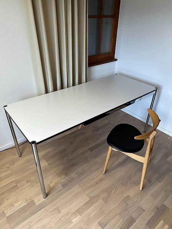 USM Scrivanie: Bureau USM Haller en stratifié gris perle // Ref. AY0440 – Usato da Ravoire venduto da ARKY_s