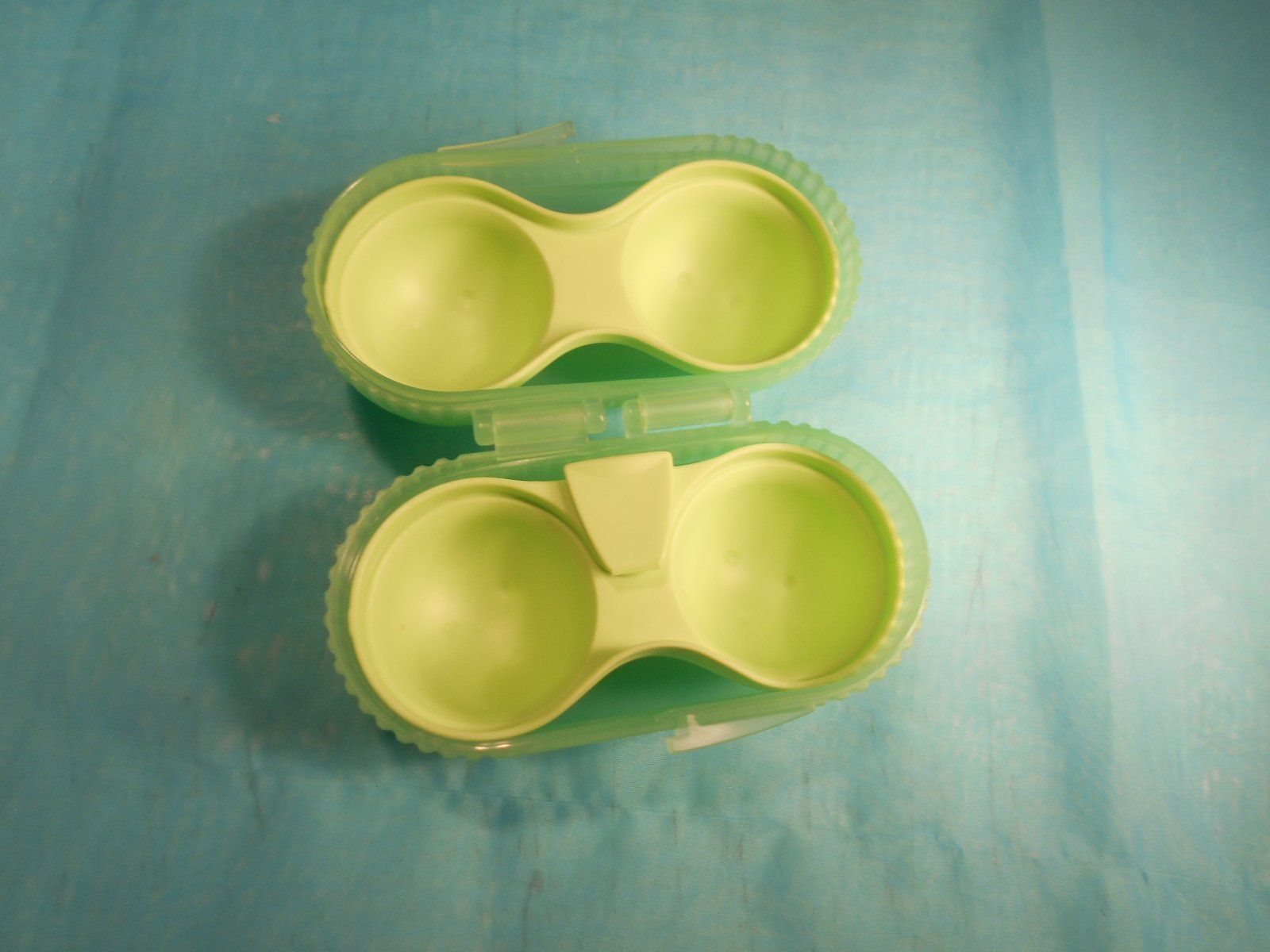 Tupperware Contenitori & Simili: Tupperware Behälter für 2 Eier mit Salzfach – Nuovo (secondo la descrizione) da Bellach venduto da JingleCherry 4