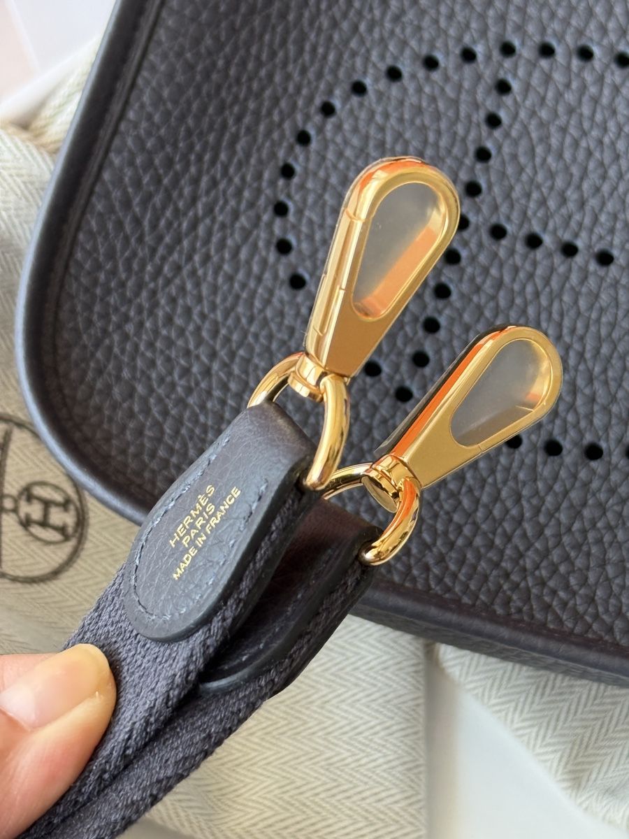Hermès Taschen: Hermès Mini Évelyne 16 Amazone New! – Neu und originalverpackt aus Genève von Sally_LuxxyGeneva 7