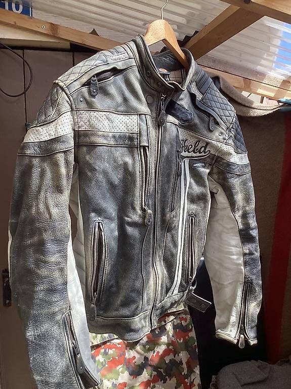 Jacken: Veste – Gebraucht aus Villaz-St-Pierre von Panda610
