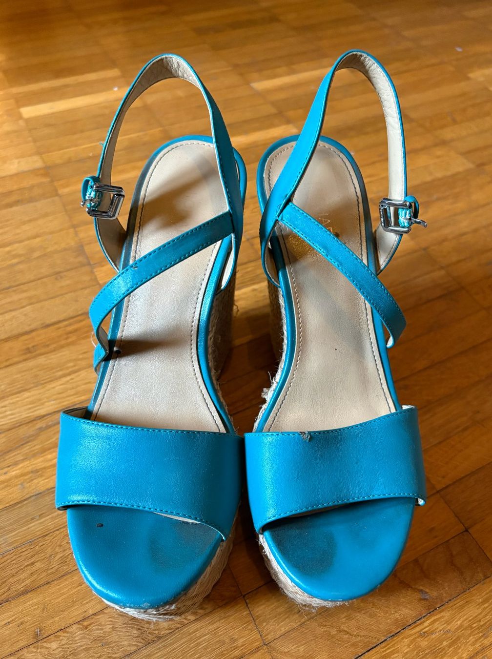 Michael Kors Damenschuhe: Sandales compensées turquoise Michael Kors – Gebraucht aus Athenaz (Avusy) von j.bussinger