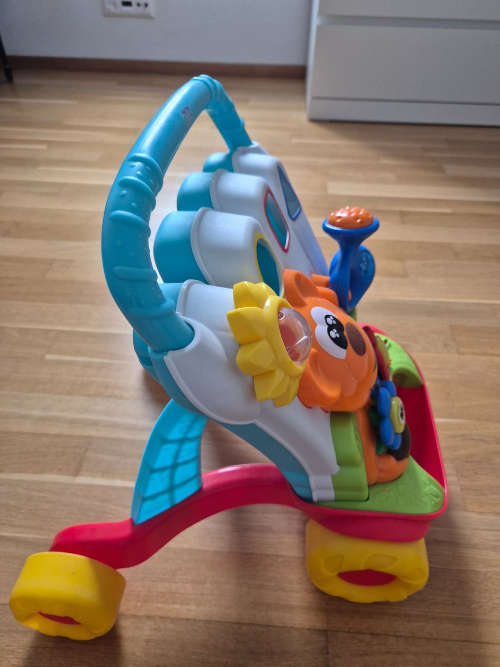 Chicco Veicoli per bambini: Chicco Lauflernwagen mit Spielcenter – Usato da Brugg AG venduto da ars_5h7f 3