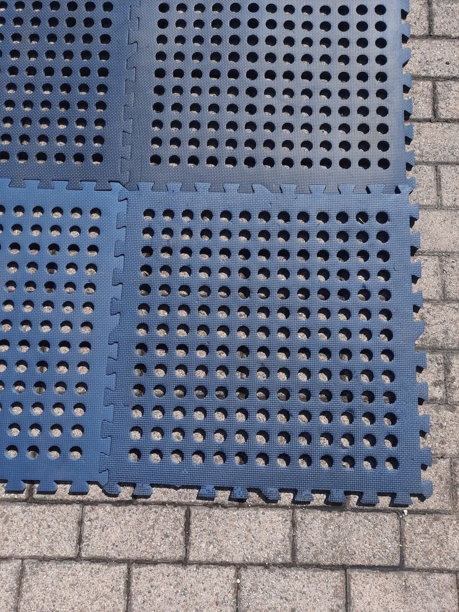Bodenmatten: Bodenschutzmatten – Gebraucht aus Zug von Linda_VK0 3