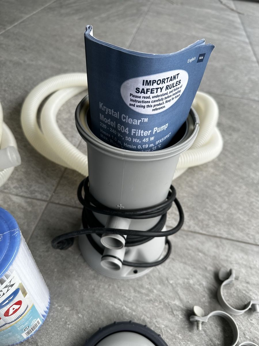 Intex Accessori per Piscine: Intex Salzwasser- und Filterpumpen-System – Usato da Meggen venduto da YellowShark79 9