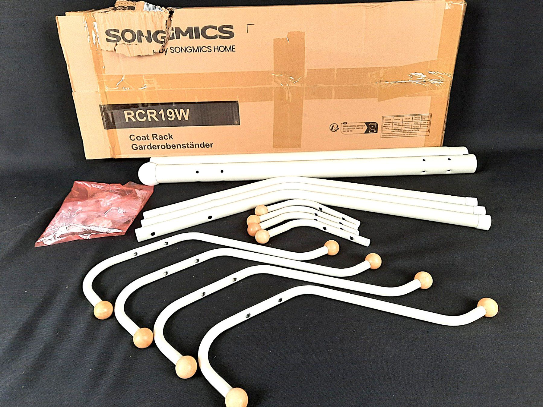 Garderobe: SONGIMCS Kleiderstange – Neu (gemäss Beschreibung) aus Beinwil am See von Restwert_Beinwil 2