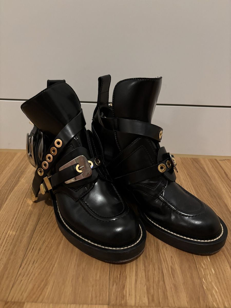 Balenciaga Scarpe da donna: Balenciaga Stiefel – Nuovo (secondo la descrizione) da Zürich venduto da zie_5nsb 4