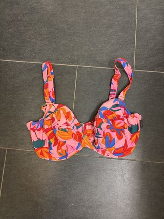 Rosa Faia Bügel Bikini, Blumenmuster, Gr. 85 Cup F