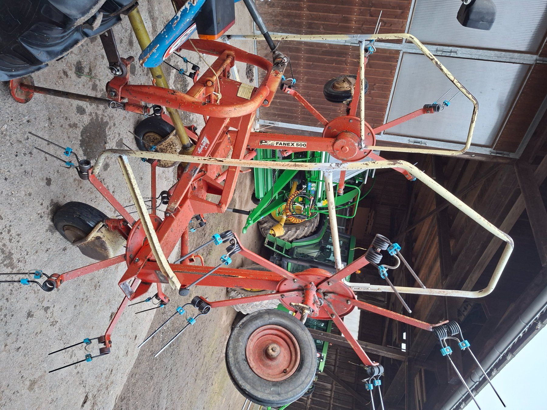 Tutte le macchine: Kreiselheuer 5m PZ wie vicon – Usato da schnottwil venduto da Suter2030
