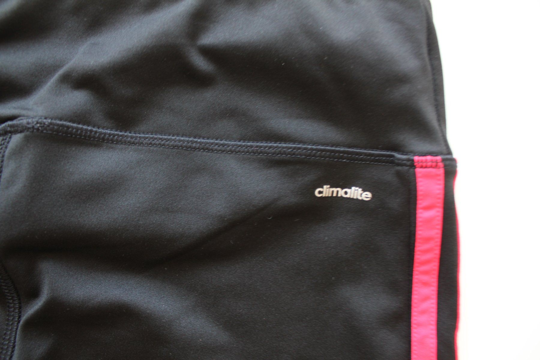 Adidas Leggings: Leggins Adidas t. 38 - 40 – Usato da Peseux venduto da Gilloss 3