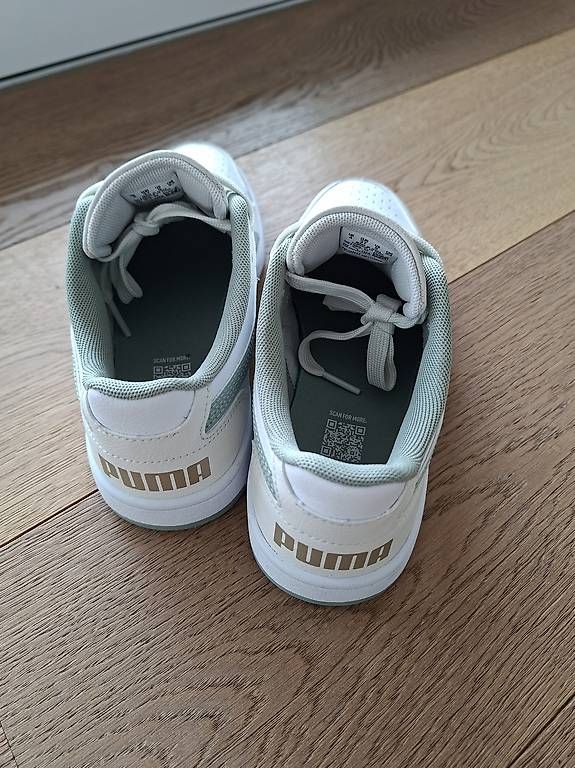 Scarpe da donna: Puma Sneaker neuwertig – Usato da Zuzwil SG venduto da Speedy88 4
