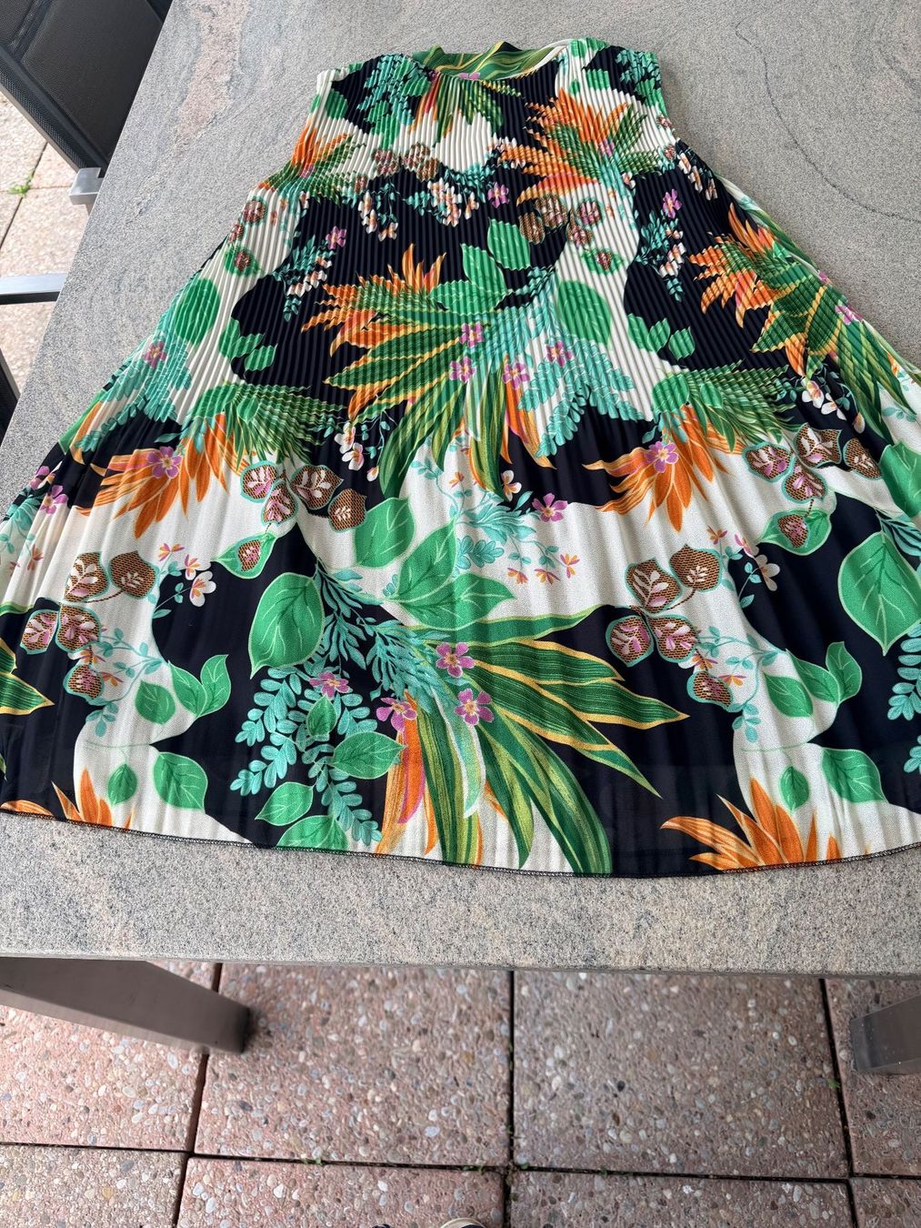 Kleider: Sommerkleid - NEU – Neu (gemäss Beschreibung) aus Geroldswil von Jeremy11 5