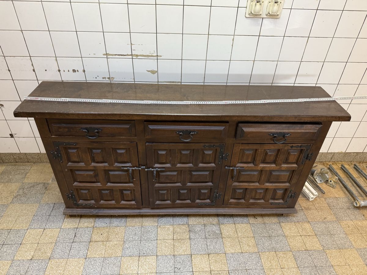 Büffets: Rustikaler Massivholz Schrank/Buffet – Gebraucht aus Erlinsbach SO von n123h 2