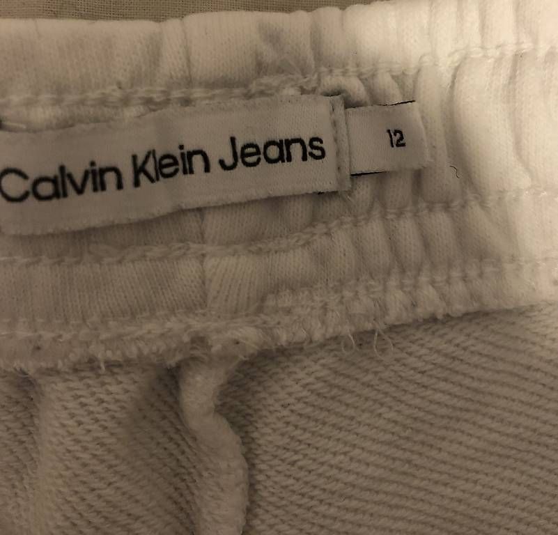 Lotti di vestiti: Completo Calvin klein – Usato da Viganello venduto da bia_x25w 2