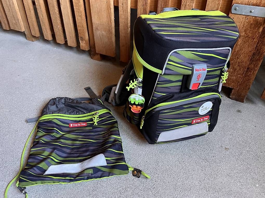 Step by Step Borse & Zaini: Step by Step Schulthek mit Turnsack – Usato da Winterthur venduto da Mr.Caffrey