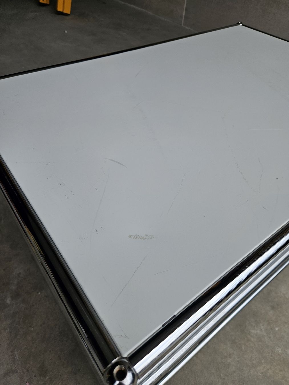 USM Banconi: USM Korpus lichtgrau – Usato da Brittnau venduto da Lexmark77 5