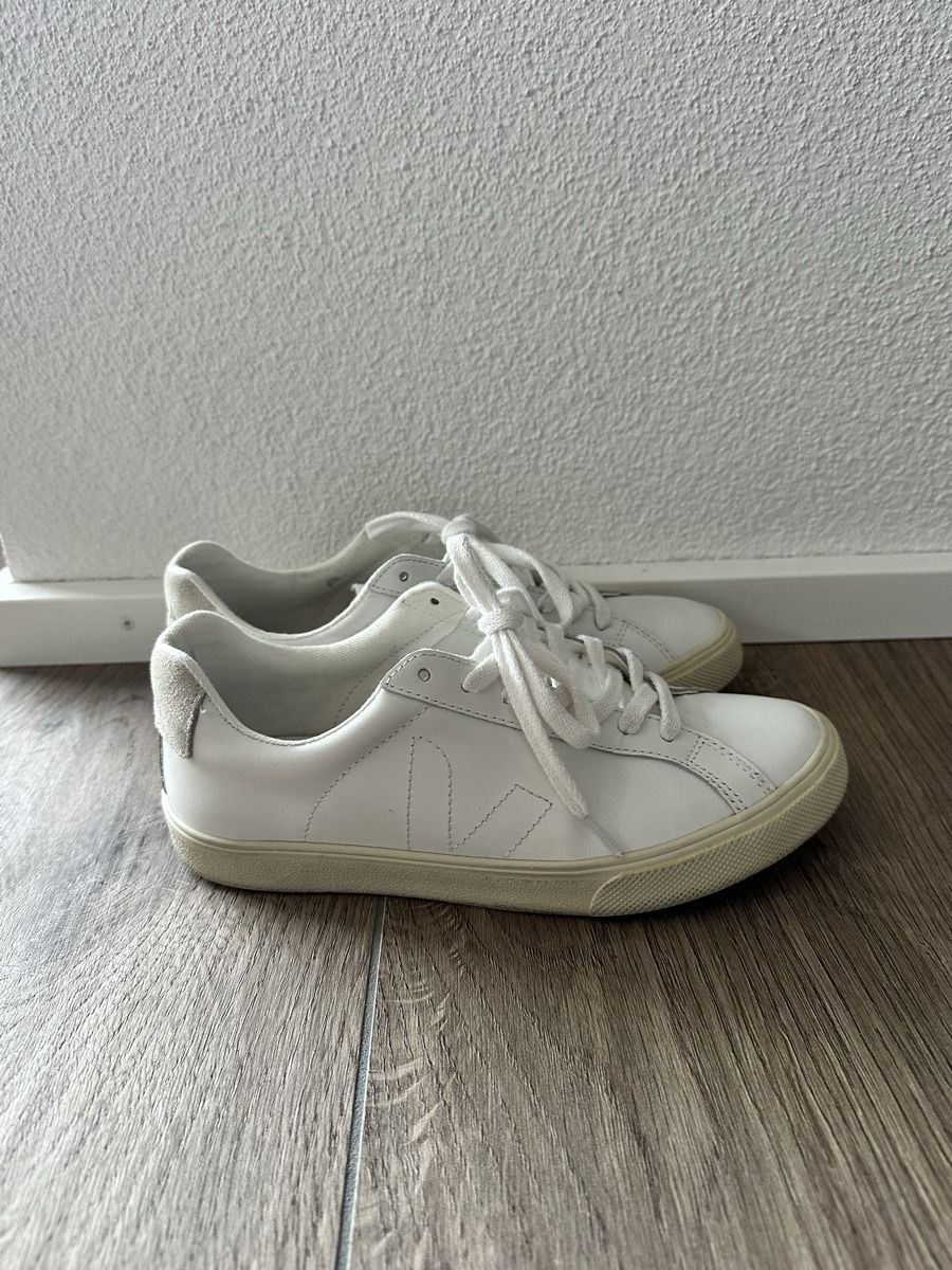 Veja Damenschuhe: Veja Sneakers – Gebraucht aus Küsnacht ZH von adr_669g