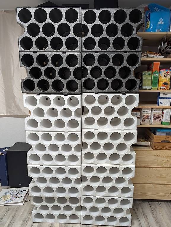 Scaffali: Styropor Weinregal 10 Stück – Usato da Herisau venduto da sviimue
