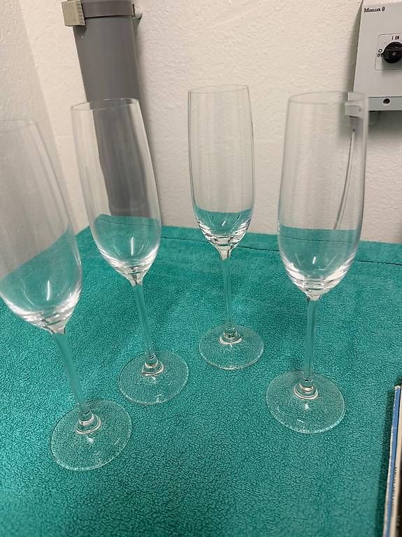 Gläser: Champagner Flutes – Neu und originalverpackt aus Zürich von g_nai 3