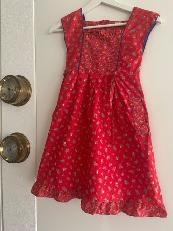 Schönes Kinderkleid