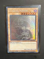 Yu-Gi-Oh Dunkler Magier in Ghost Rare (GFTP) 1st Edition