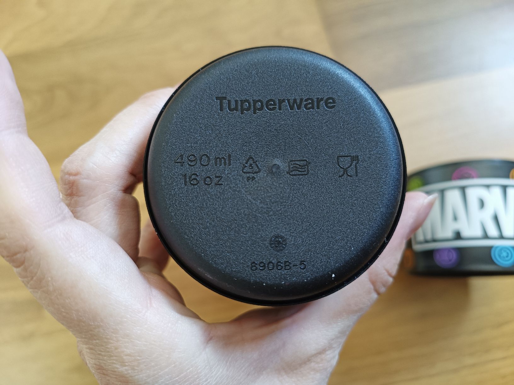 Tupperware Behälter & Ähnliches: Tupperware Marvel Thermobecher, neuwertig, Winter-Aktion! – Neu (gemäss Beschreibung) aus Würenlos von sanfrancisco27 1